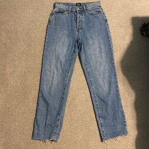 BDG Straight Fit Mom Jeans